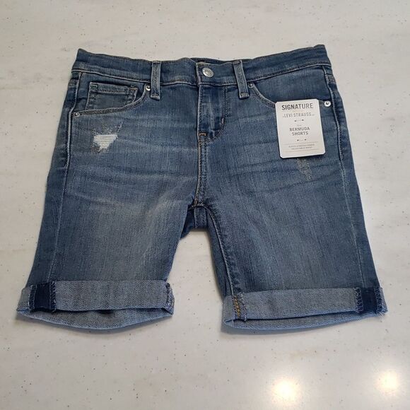 NWT Girls Signature Levi's GOLD Cuffed Bermuda Shorts Sz 6X - Picture 2 of 8